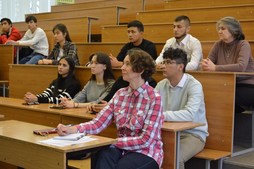 Студенты из Узбекистана — в центре внимания