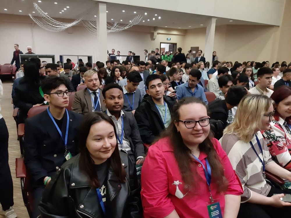 Иностранные студенты ТулГУ на Евразийском экономическом форуме молодежи