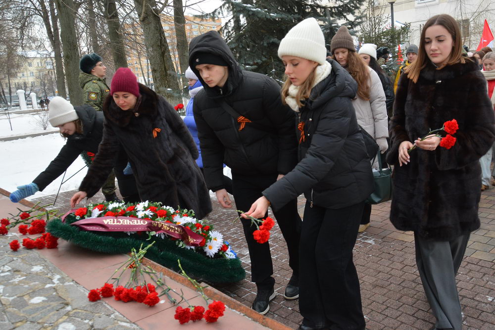 В честь наших защитников