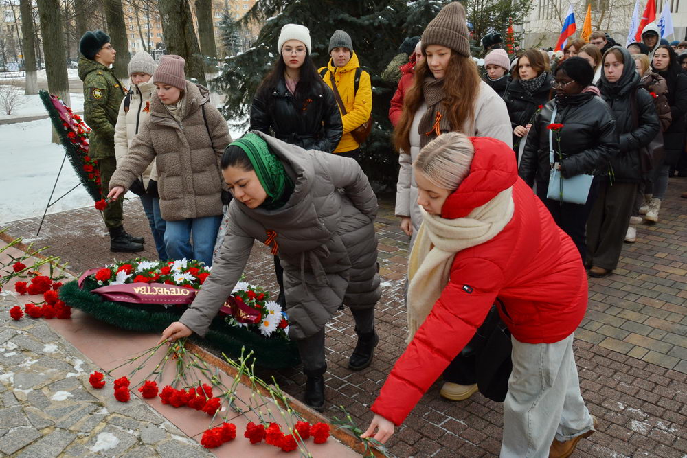 В честь наших защитников