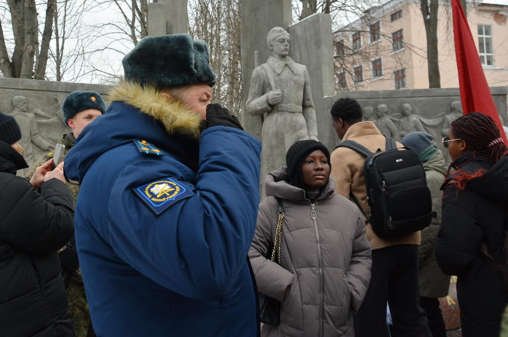 В честь наших защитников