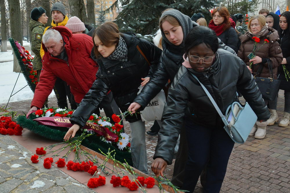 В честь наших защитников