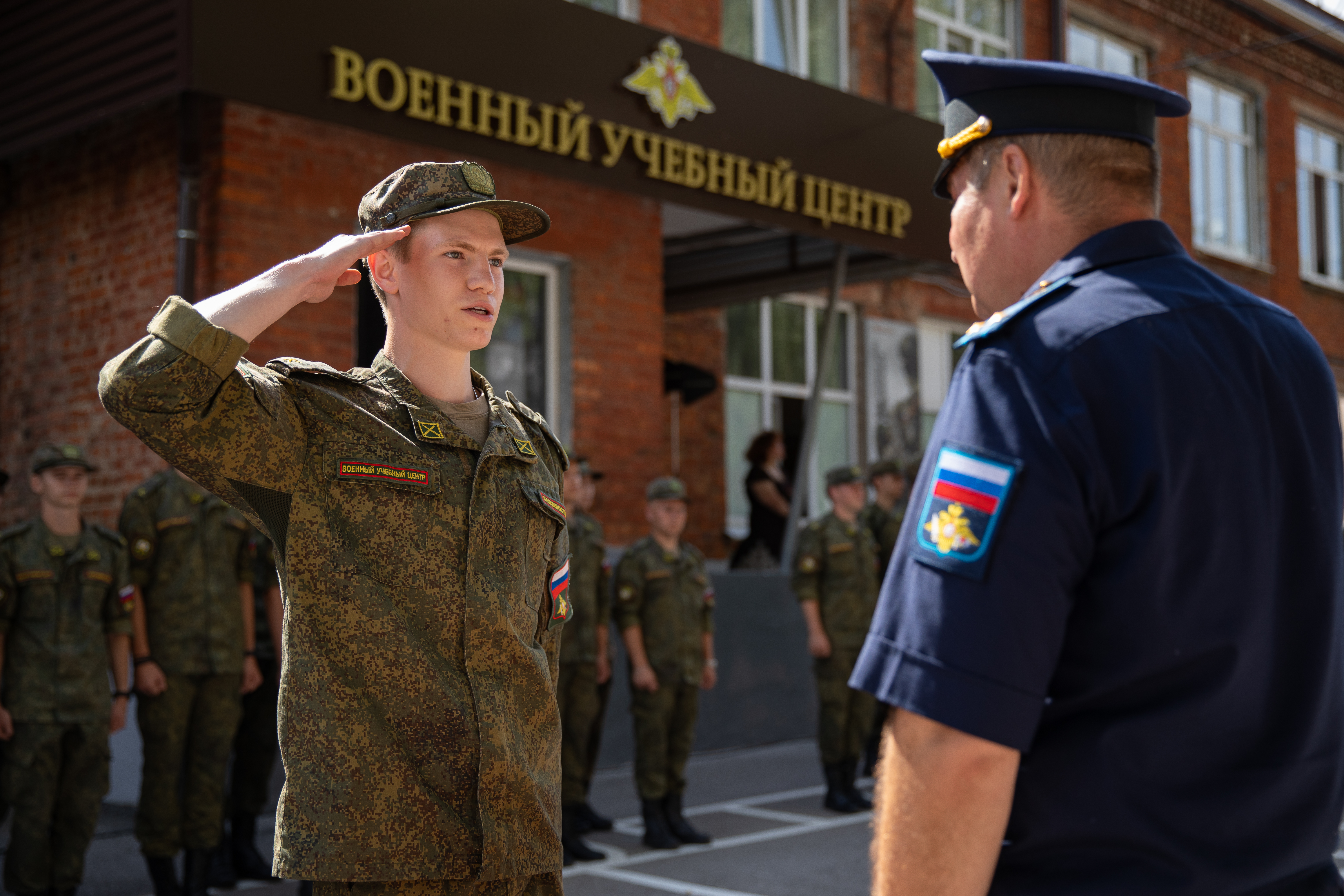 Служат России, Туле, университету