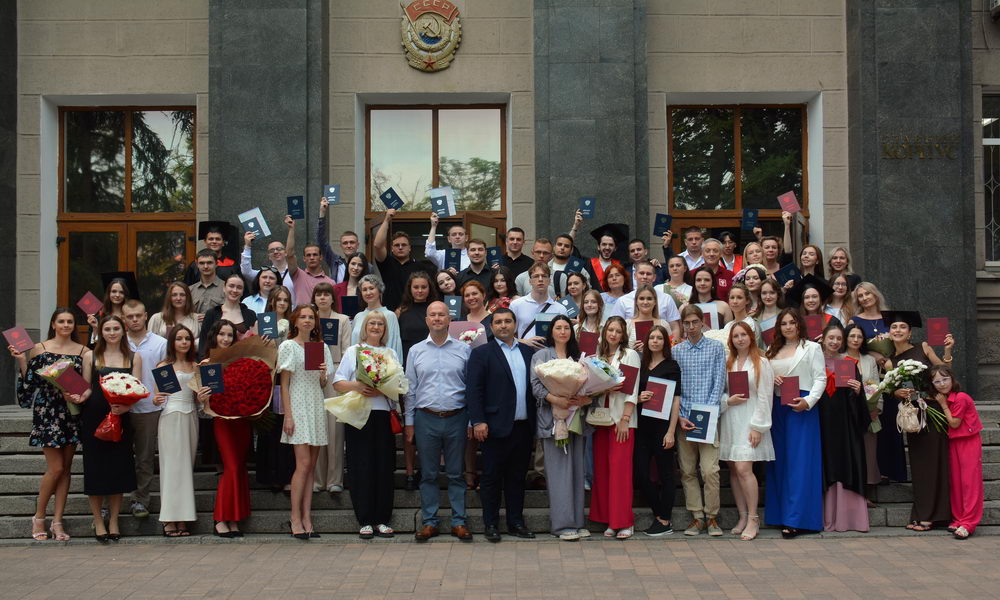 Физкульт-ура, выпускники!