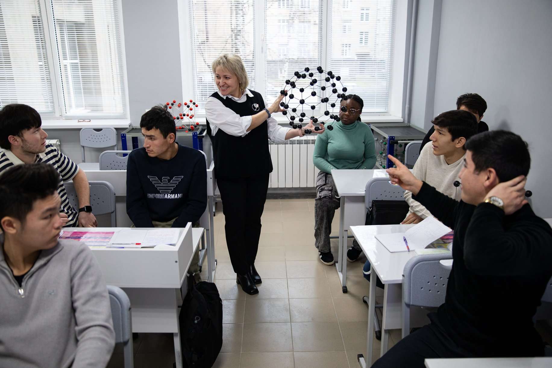 Using Digital Technologies in Training International Students