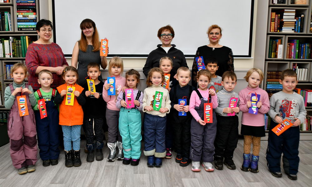 «Книга каждая нужна! Книга каждая важна!»