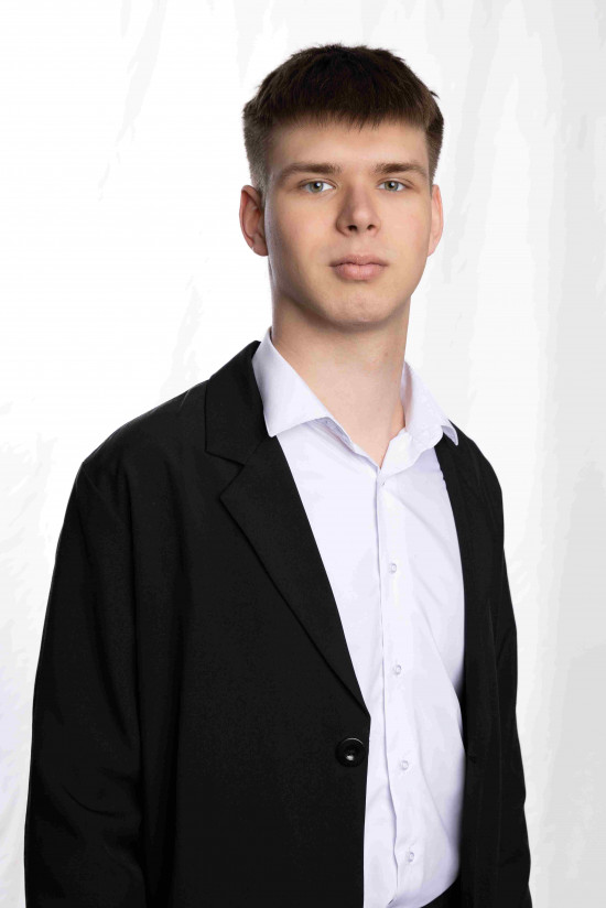 Маслов Артемий Валерьевич